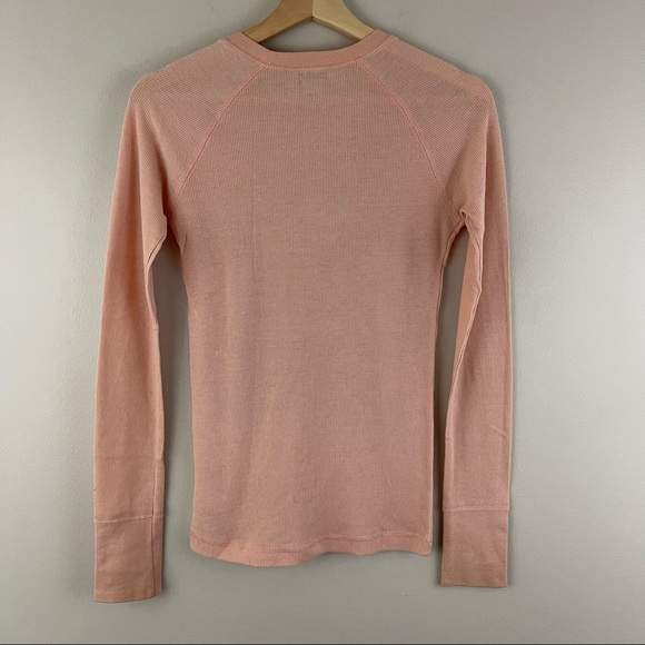 GUESS Vintage Y2K Light Baby Pink Gold Floral Fitted Graphic Long Sleeve Top - Picture 8 of 8